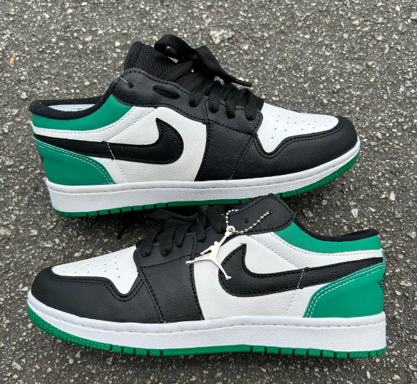 Air Jordan Low  (Preto Branco e Verde)