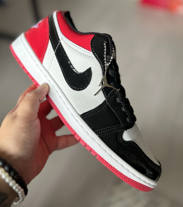 Air Jordan Low  (Vermelho Branco e Preto Brilhante)
