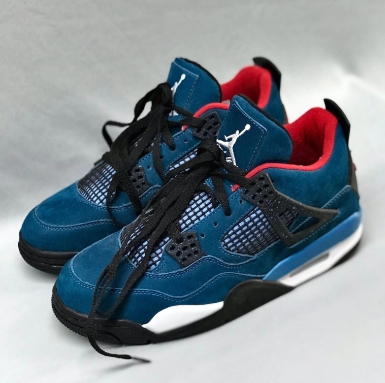 Air Jordan 4  (Azul Escuro)